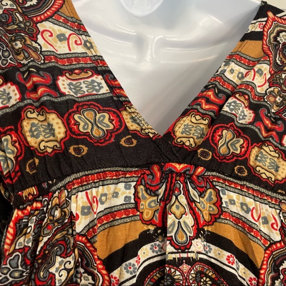 Rue21 Printed Blouse Large - Picture 5 of 7